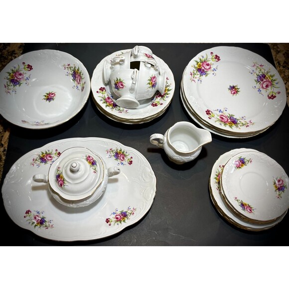 24 PCS Original royal Kent vintage Floral Porcelain Dinner. - Picture 11 of 11